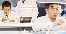 贵阳劳力士维修售后技师操作